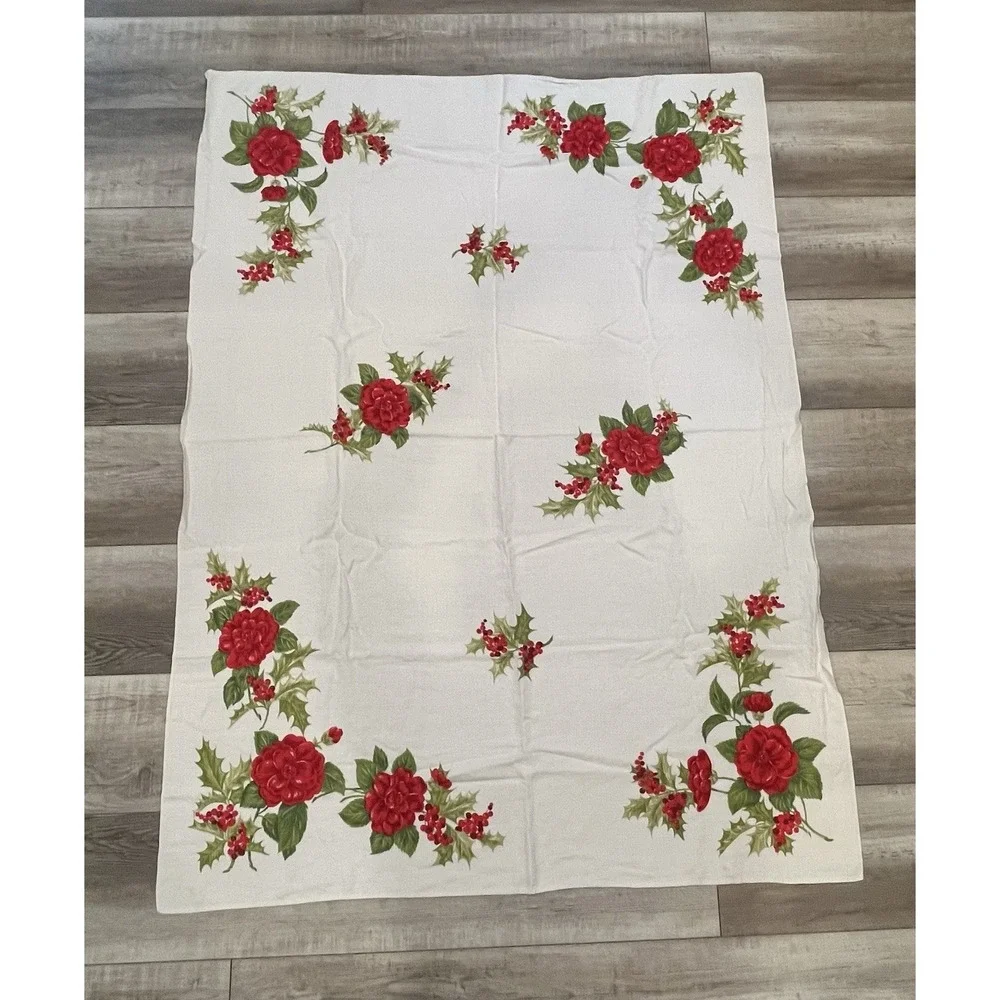 Vtg Holiday White Tablecloth‎ Red Floral Green Holly Berries Pattern Rectangular